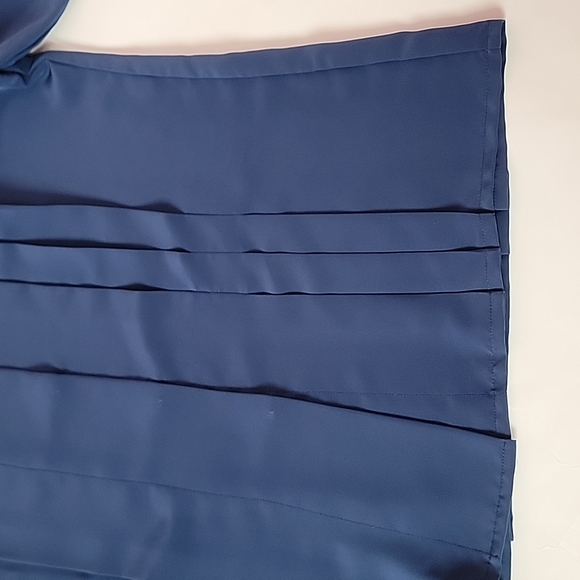 Talbots pleated blouse, long sleeve / 8. - Picture 6 of 9